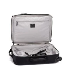 Tumi Leger International Carry On - Voyageur