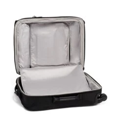 Tumi Leger Continental Carry On Spinner - Voyageur